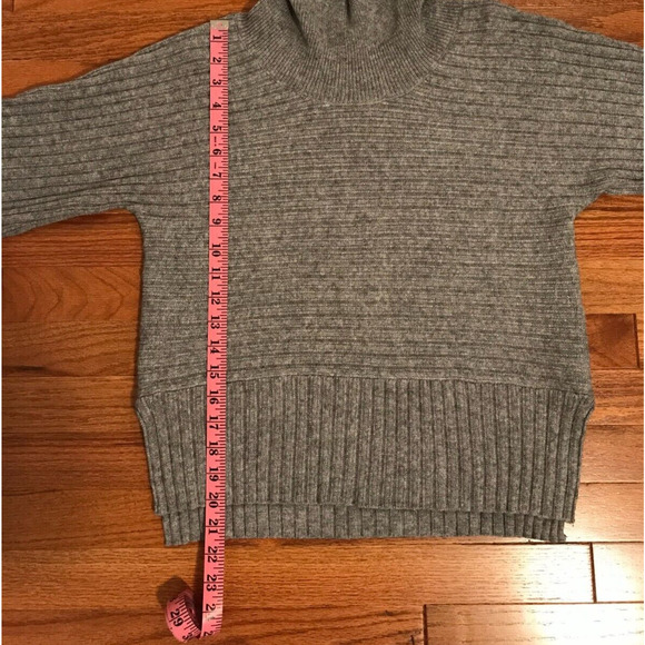 Anthropologie Moth Tisbury Gray Turtleneck Ribbed Diagonal Chevron Sweater - XSM - Picture 5 of 10